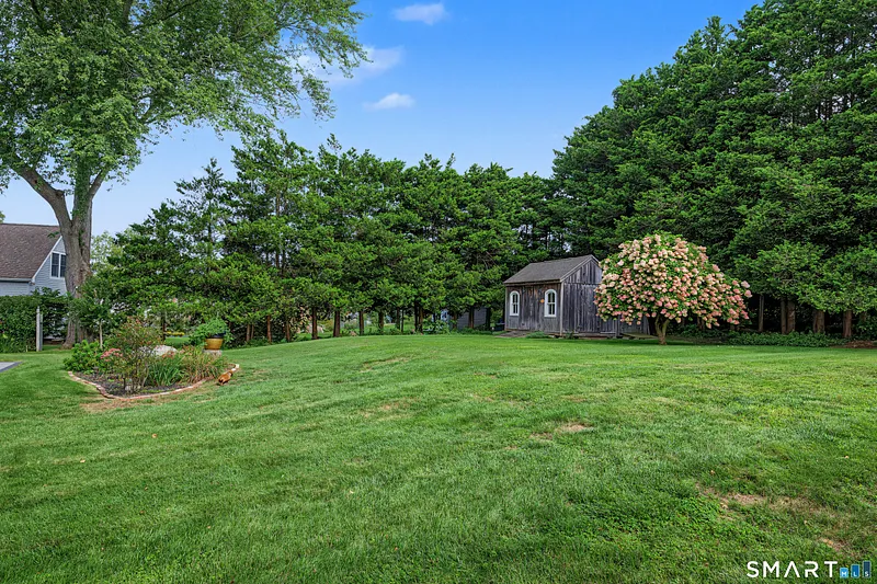 64 Old Black Point Road Photo 31