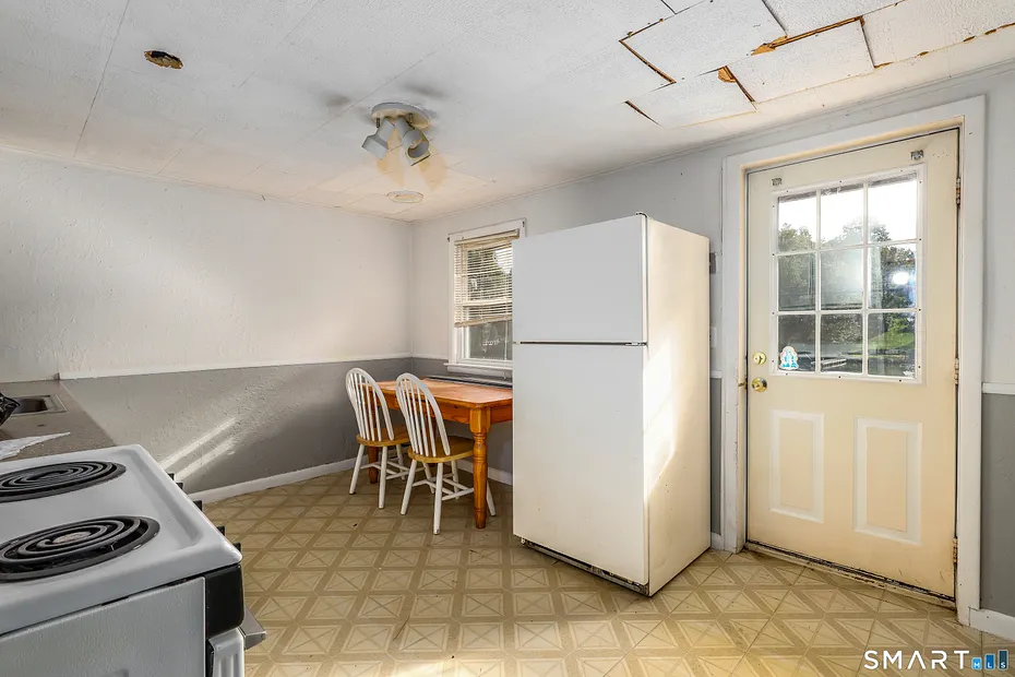 40 Kellogg Street Photo 17