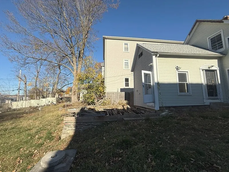 37 Plantation St Photo 24