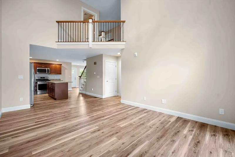 4 Sabrina Way  #D Photo 13