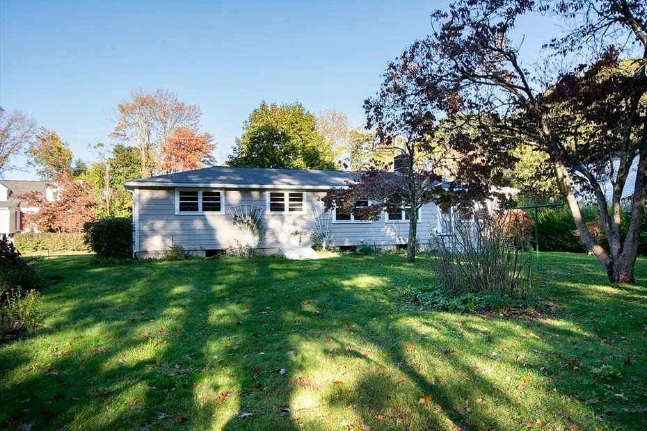 15 Buttonwood Ln #1 Photo 14