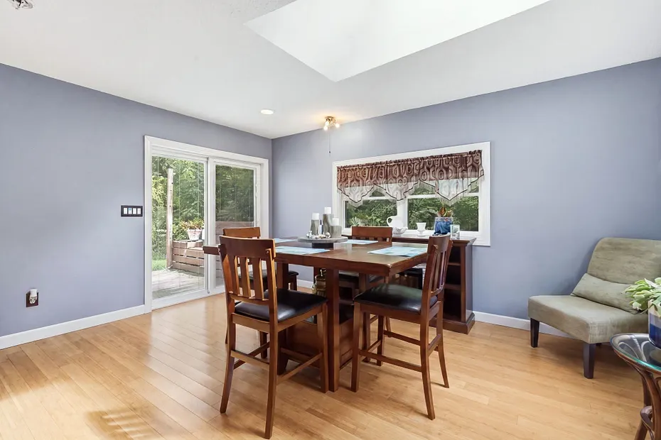 31 Sunset Terrace Photo 7