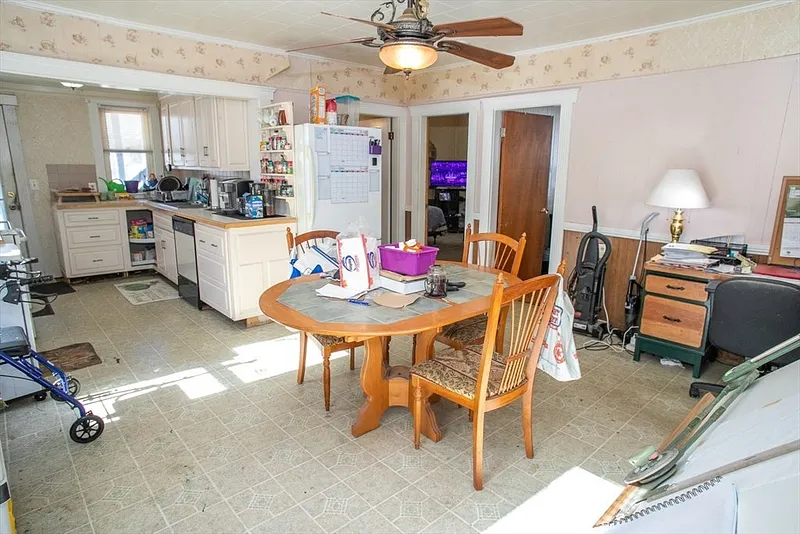 7 Leamy St Photo 35