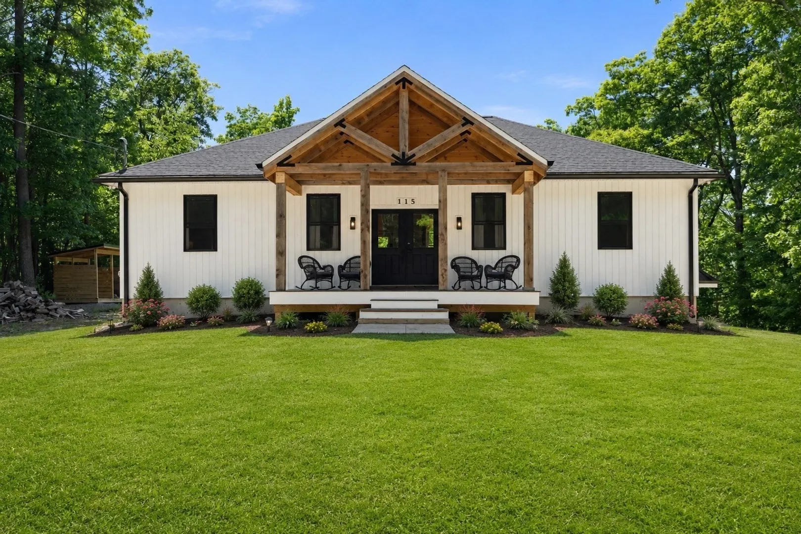 115 Webster Road Photo 4
