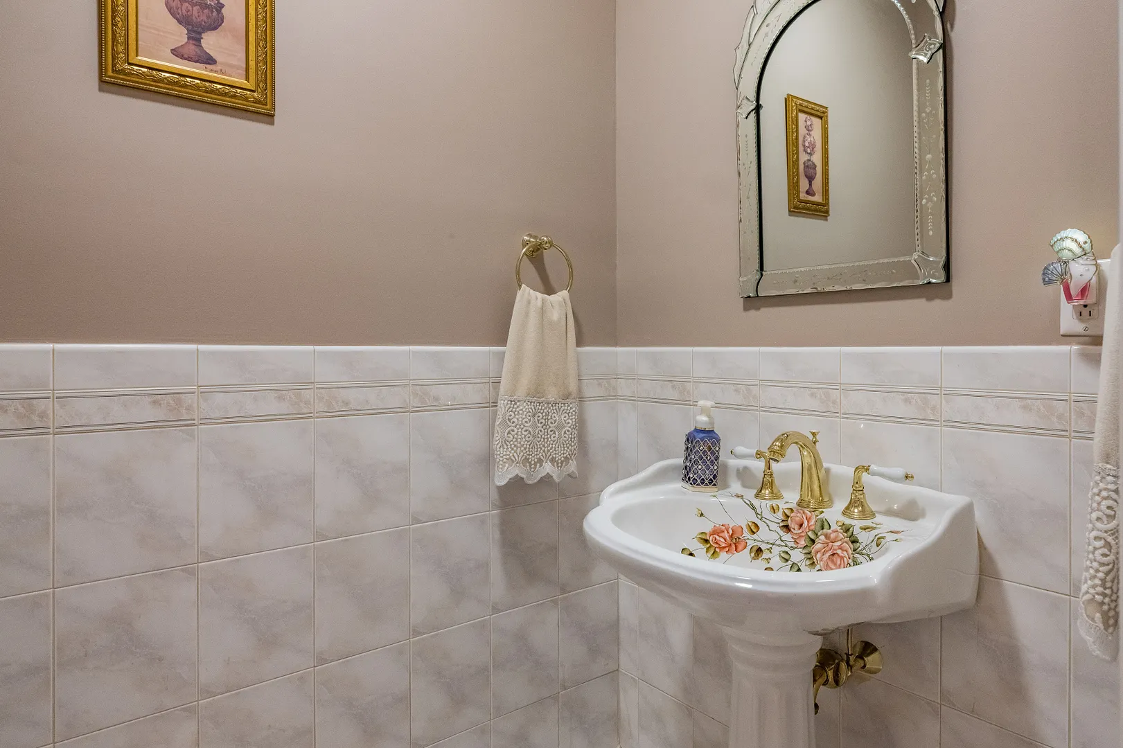 420 Summer Hill Road Photo 11