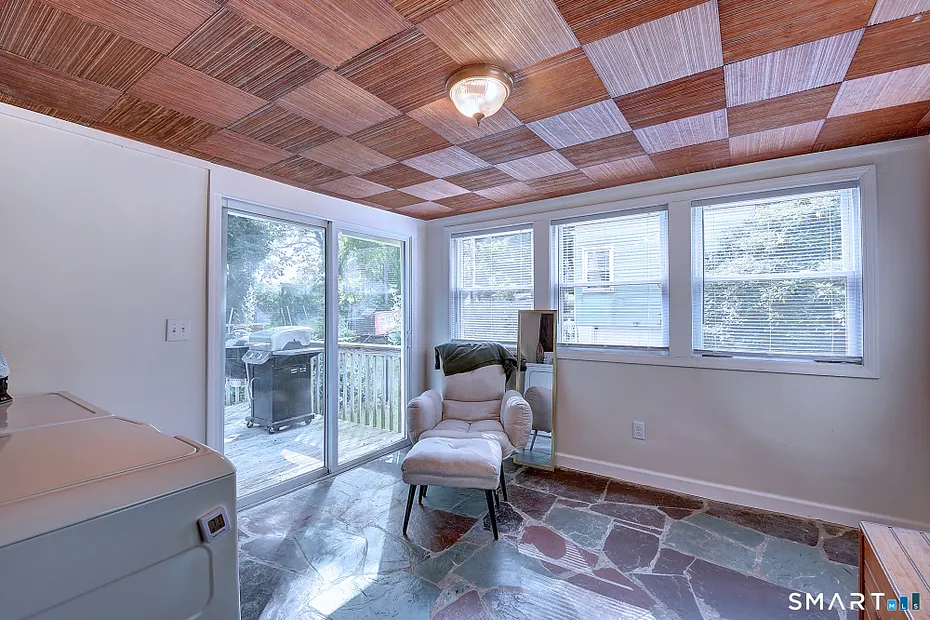 349 Mansfield Avenue Photo 34