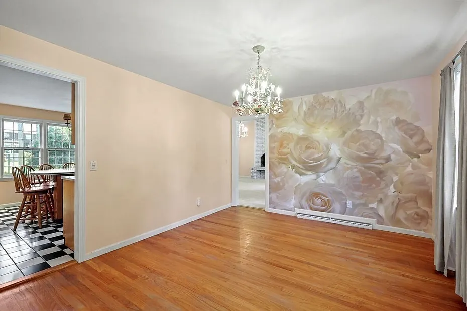 84 Brewster Rd Photo 14