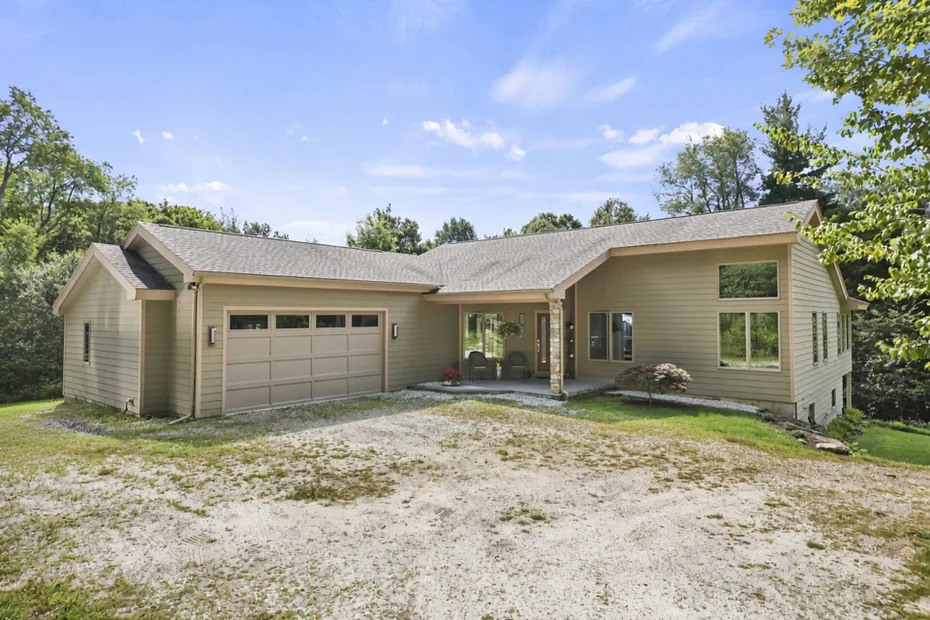 140 Leland Rd Photo 16