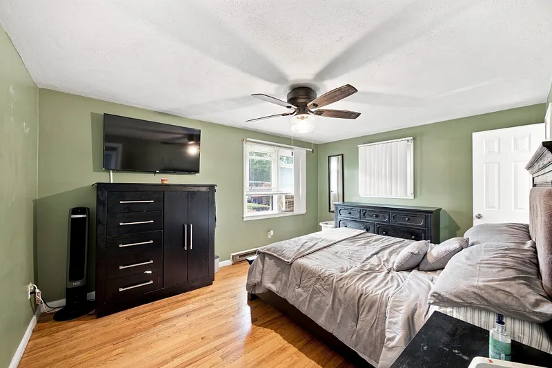 63 Martel Rd Photo 34