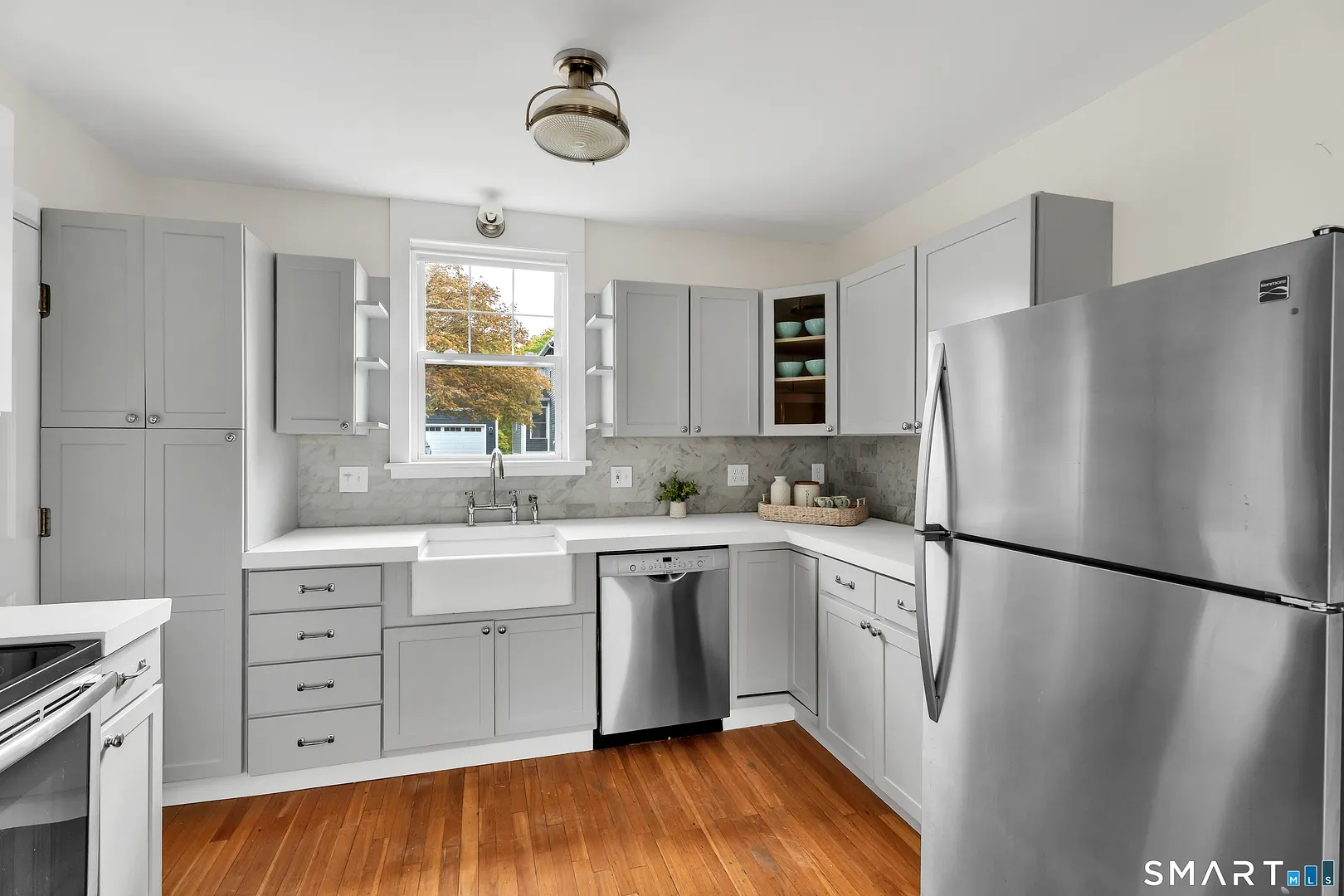 1 South Street Photo 16