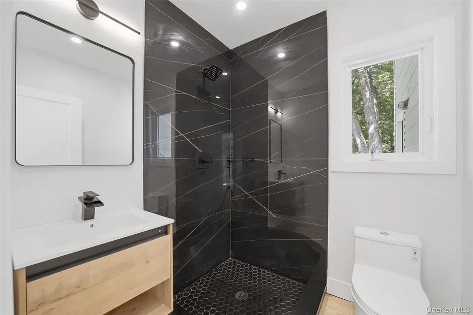 42 Euclid Avenue Photo 12