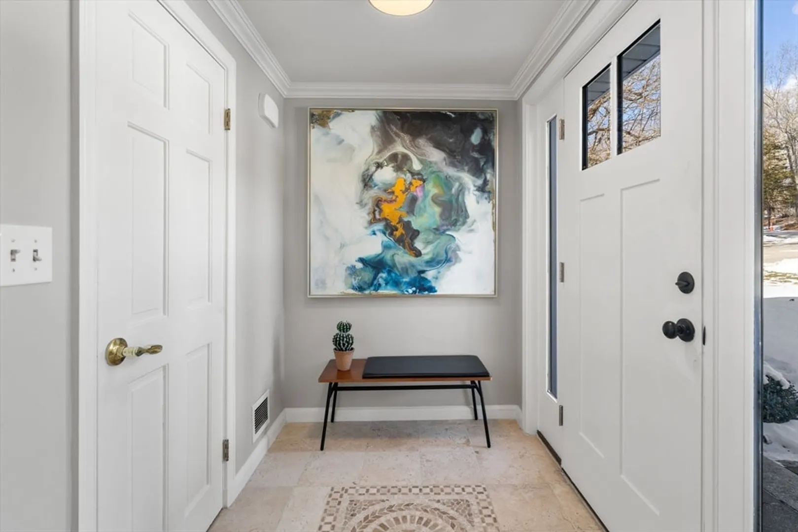 9 Gloucester Road Photo 3