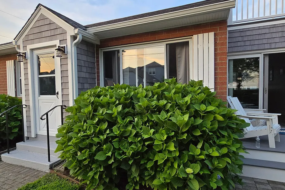 24 West Shore Drive Photo 2