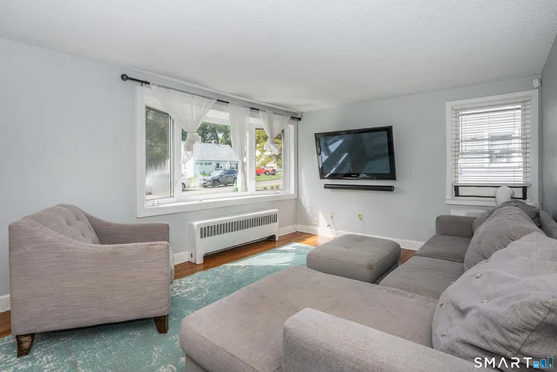 71 Tremper Drive Photo 5