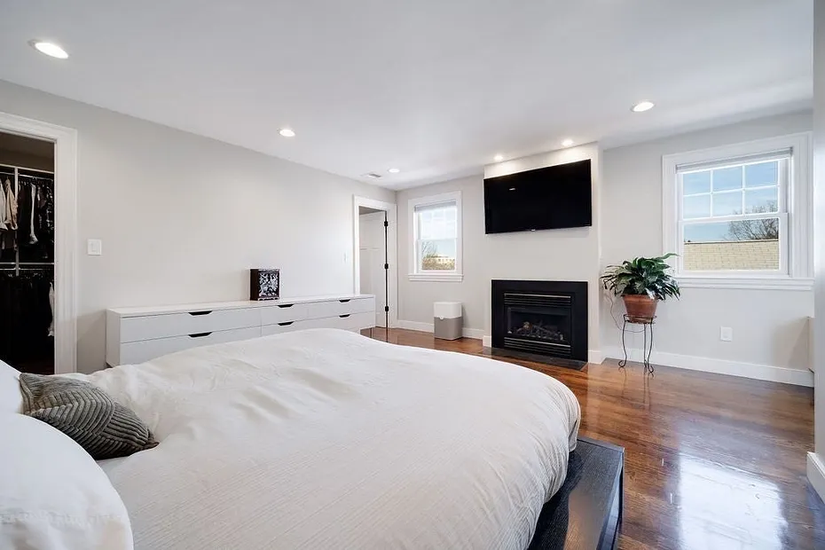 299 Walnut Street  #1 Photo 31