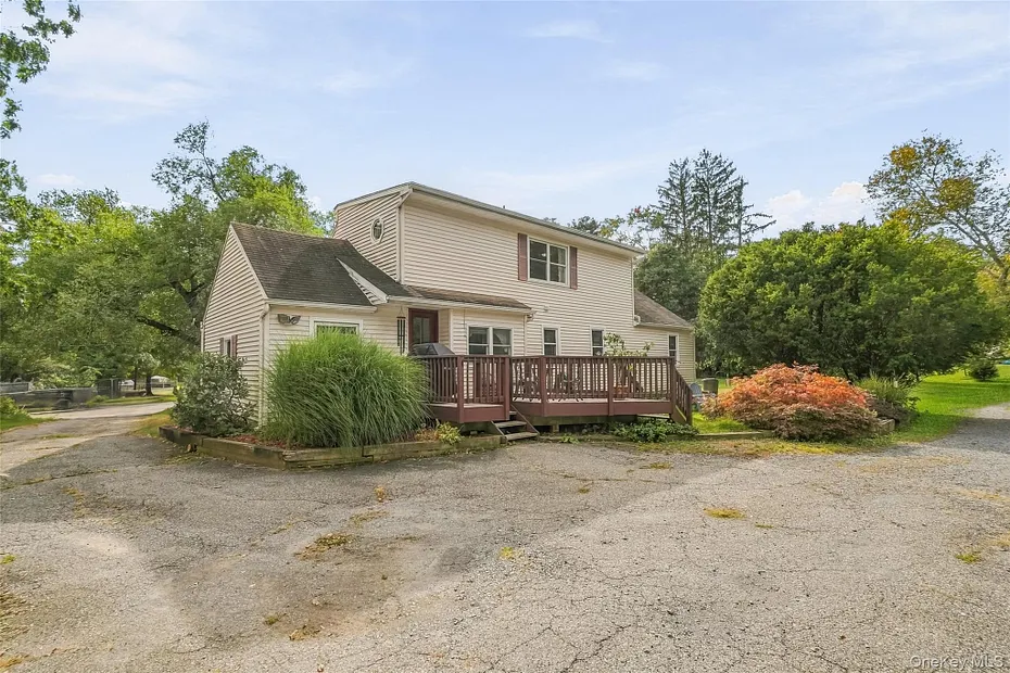 929 Freedom Plains Road Photo 43