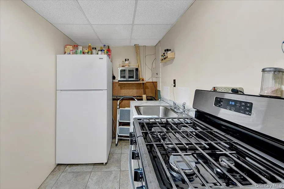 5 Rowell Lane Photo 17