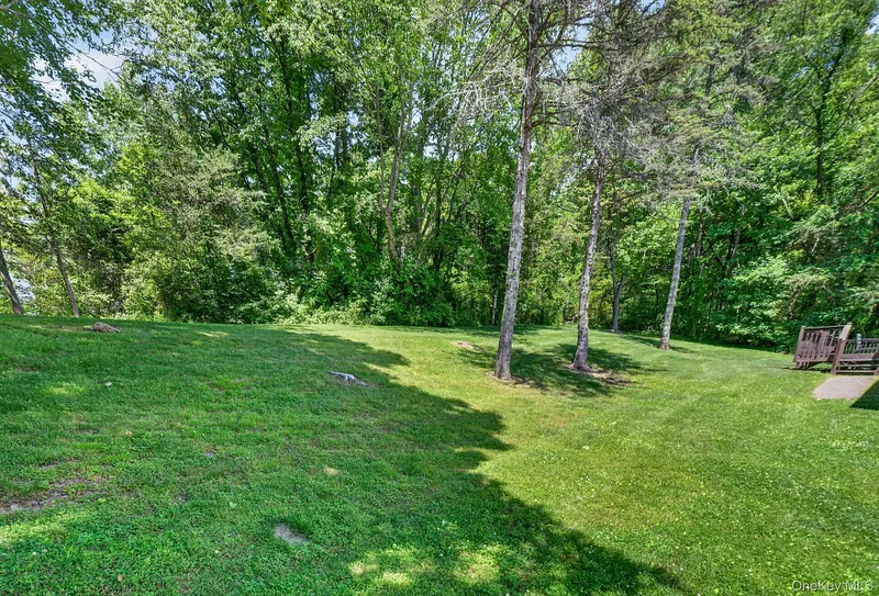 21 Crest Court Photo 43