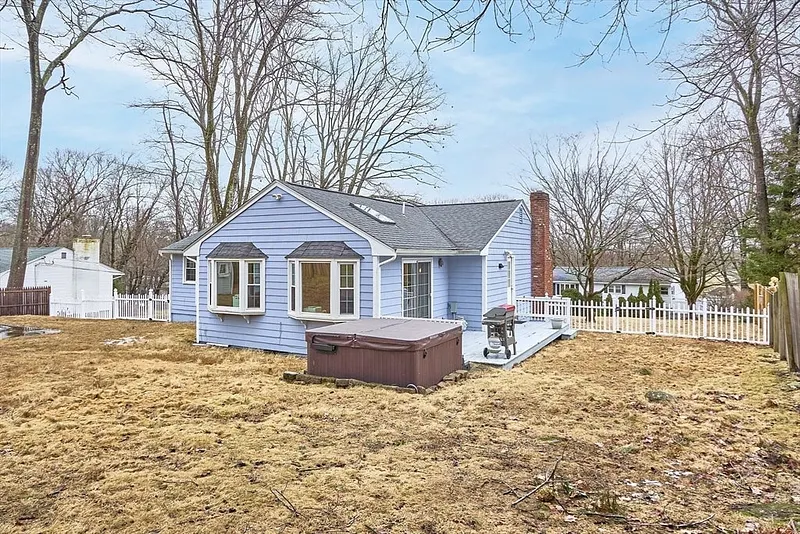33 Eastview Road Photo 35