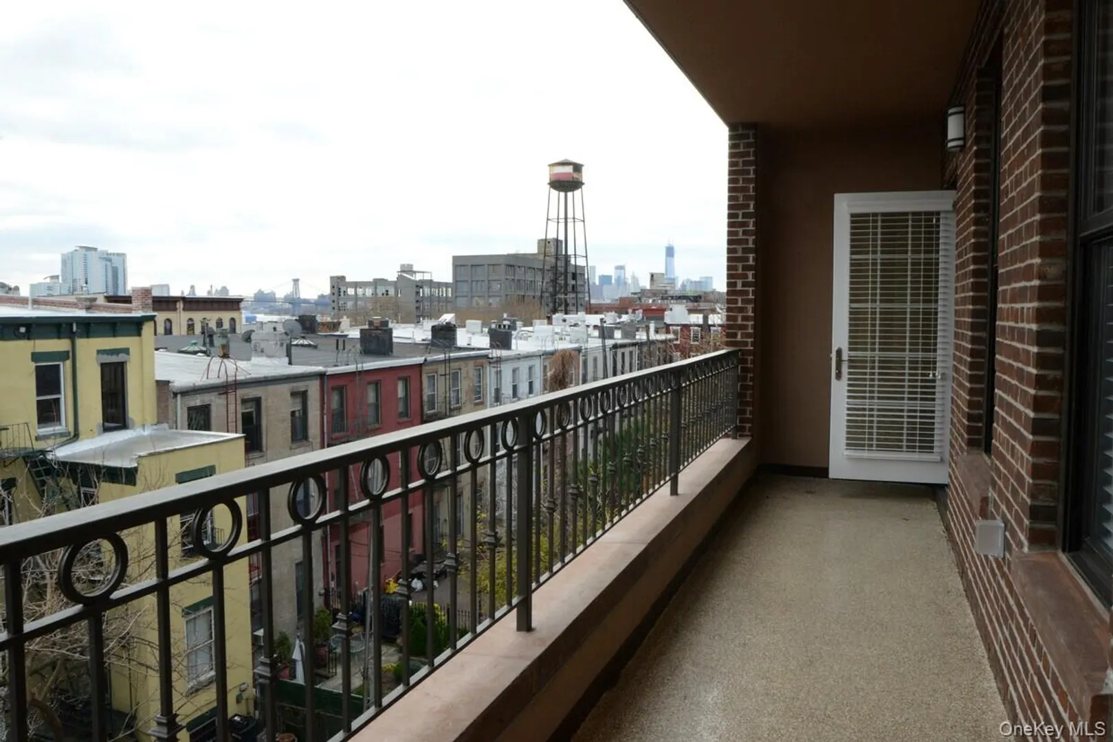 114 Greenpoint Avenue Photo 22