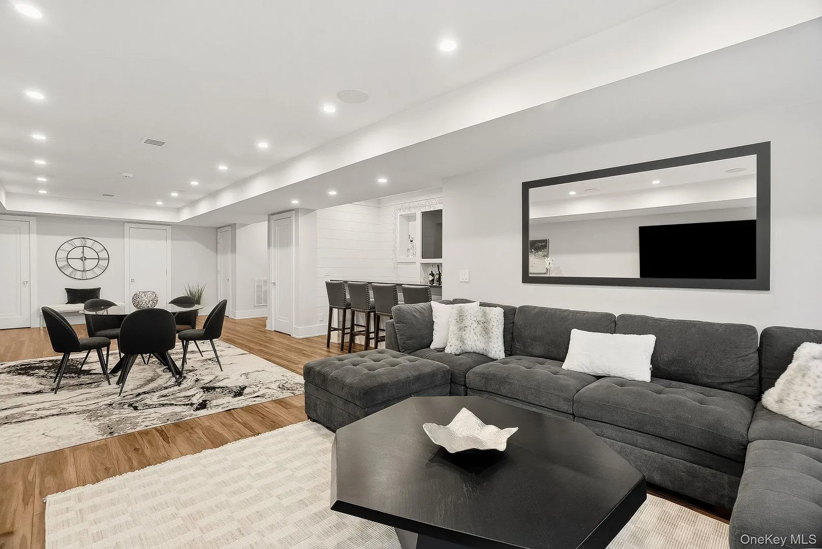 9 Kirby Lane N Photo 17