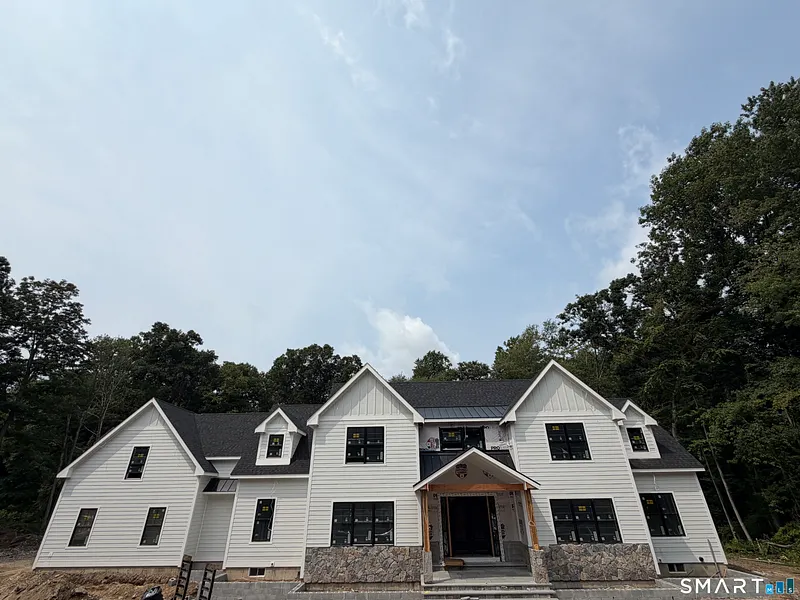 22 Grouse Lane Photo 1