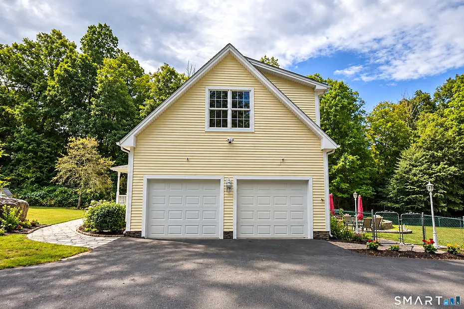 146 Long Hill Road Photo 32