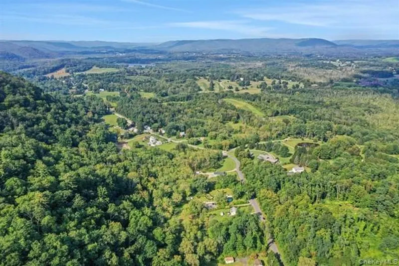 Old Pawling Road Photo 4