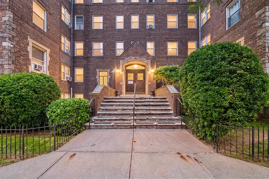 19 William Street  #2D Photo 1