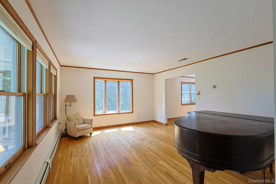 23 Allison Drive Photo 5