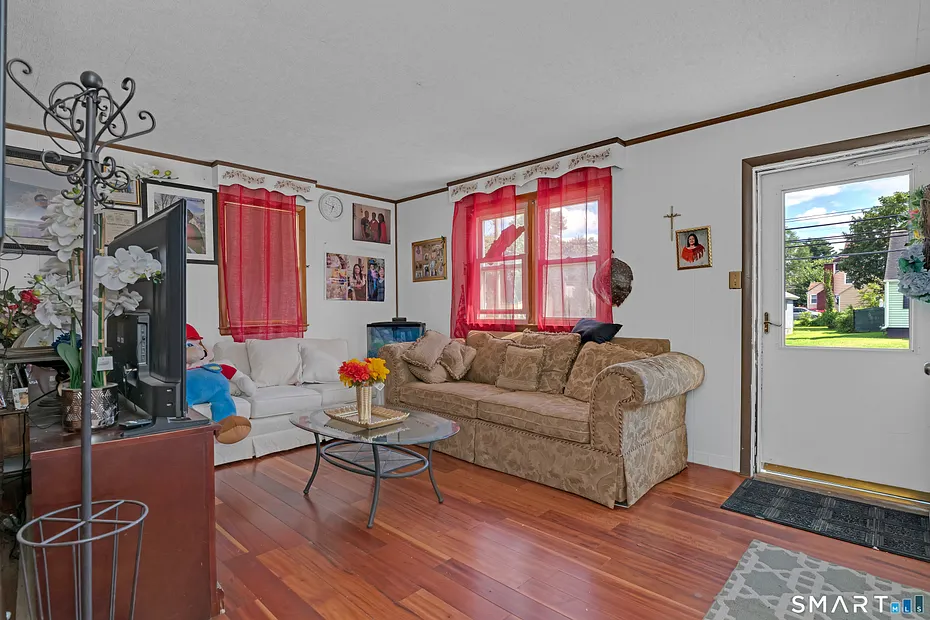 426 Ellis Street Photo 4