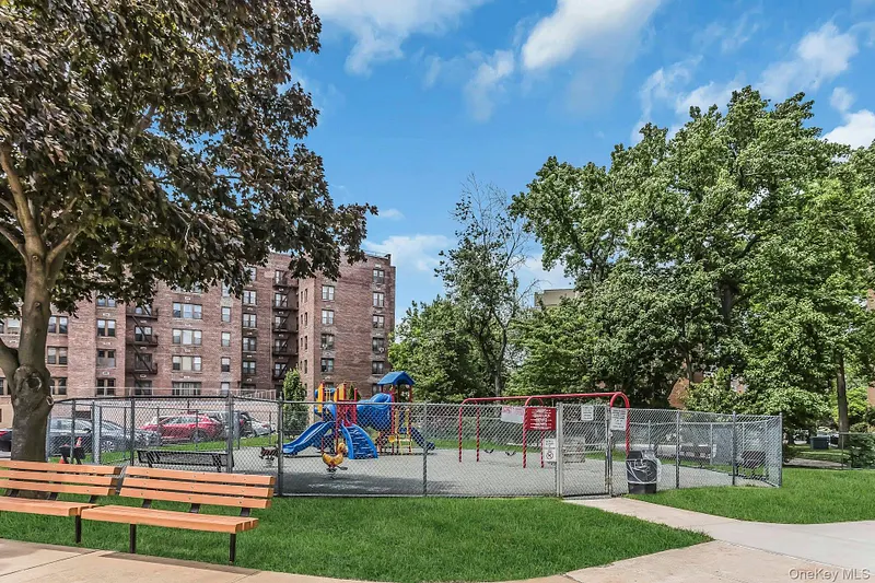 209-39 23rd Avenue  #3F Photo 18