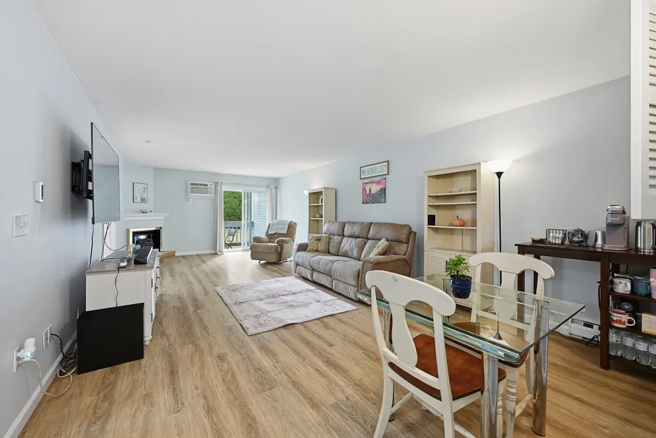 55 Mill Plain Road  #32-1 Photo 12