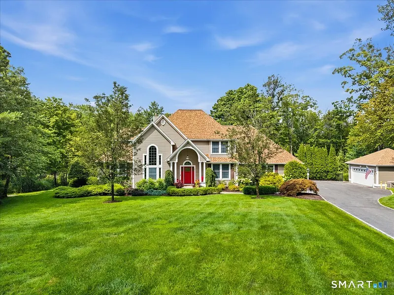 7 West Farms Lane Photo 4