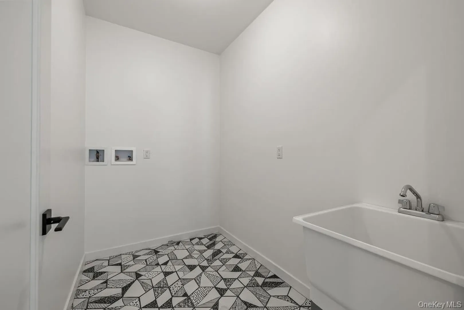 111 S Lake Street  #101 Photo 35