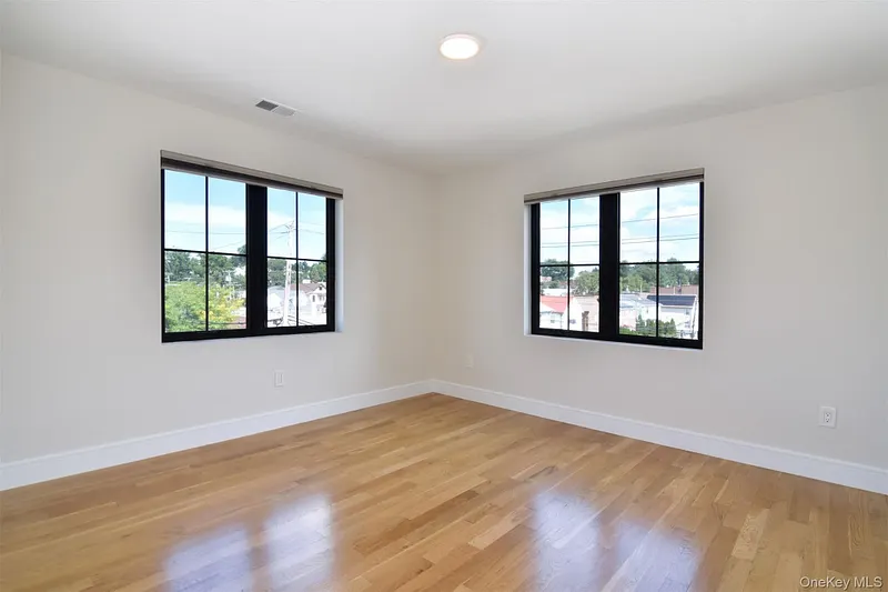 444 Sixth Avenue Photo 19