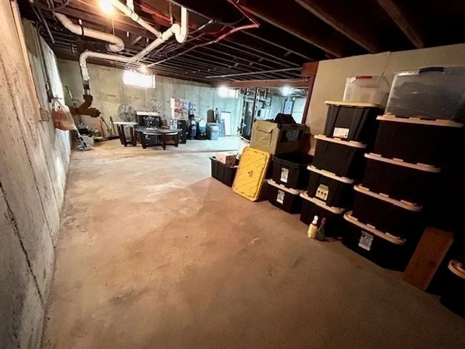 3 N Precinct St Photo 21