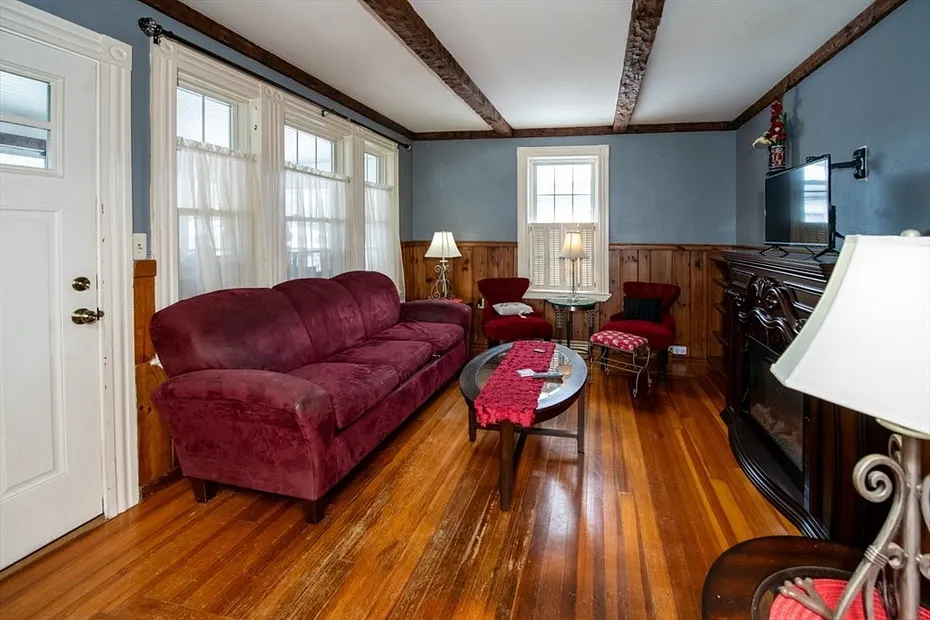 250 Lowell Street Photo 15