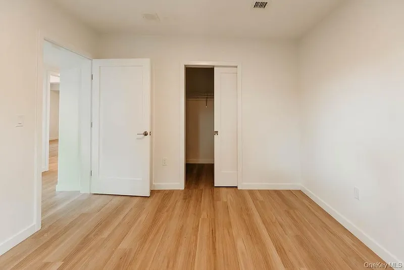 10 A Cooper Street Photo 35