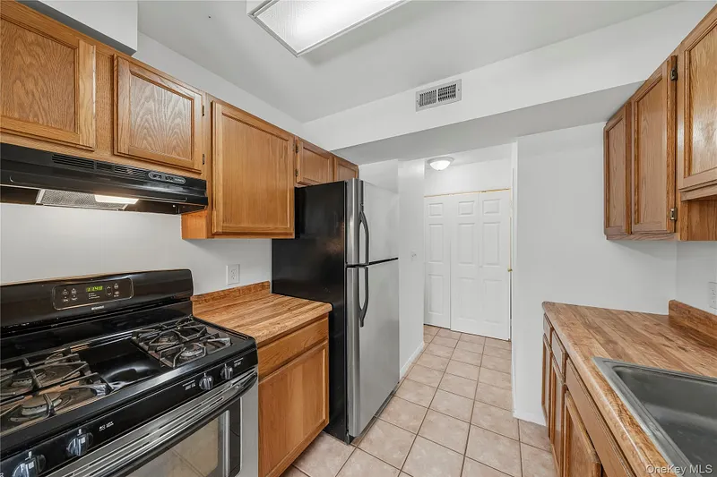 2107 Whispering Hills Photo 12