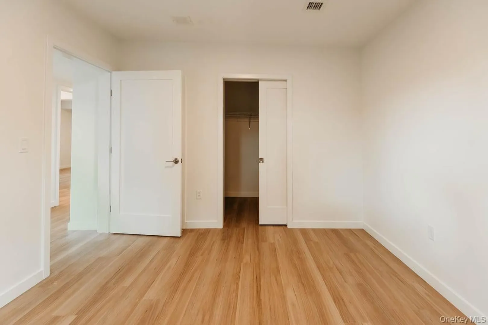 10 A Cooper Street Photo 35