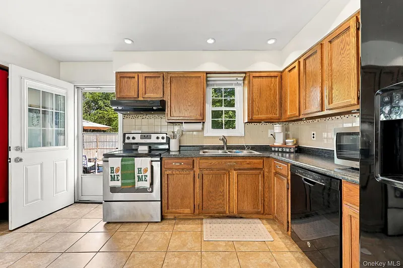 15 Countryman Lane Photo 9