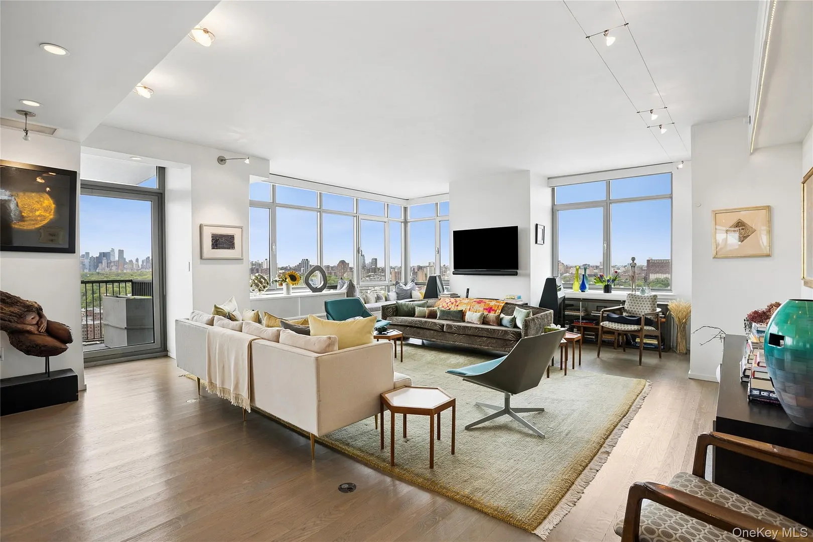 1485 5th Avenue  #26D Photo 4
