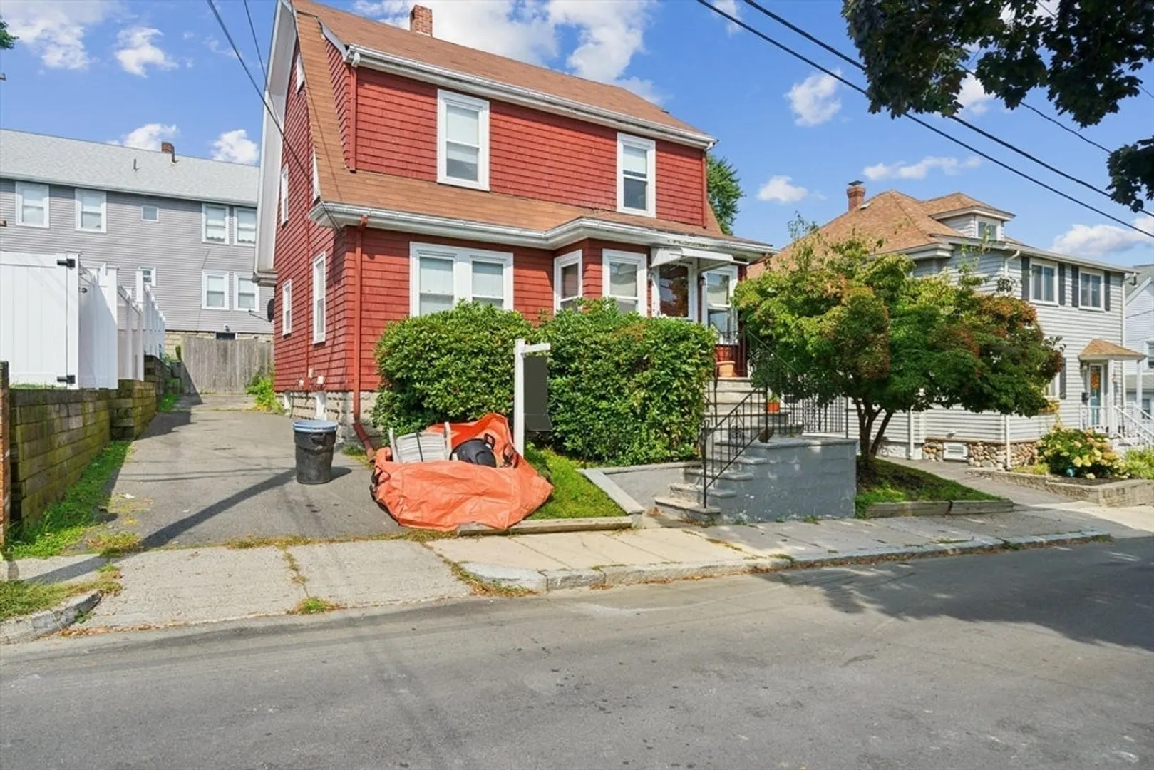 64 Bates Ave Photo 1