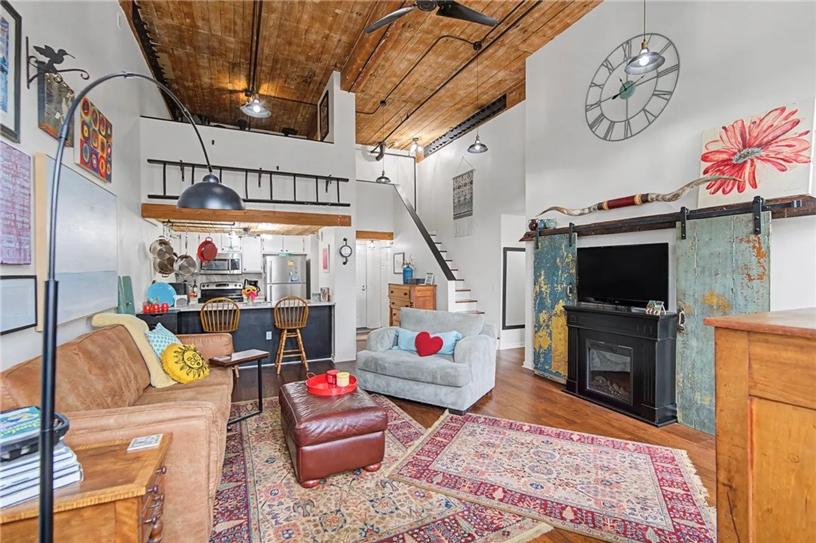 15 Higgins Street  #317 Photo 1
