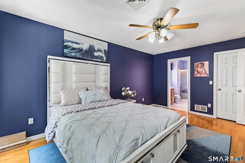 37 Adam Drive Photo 12