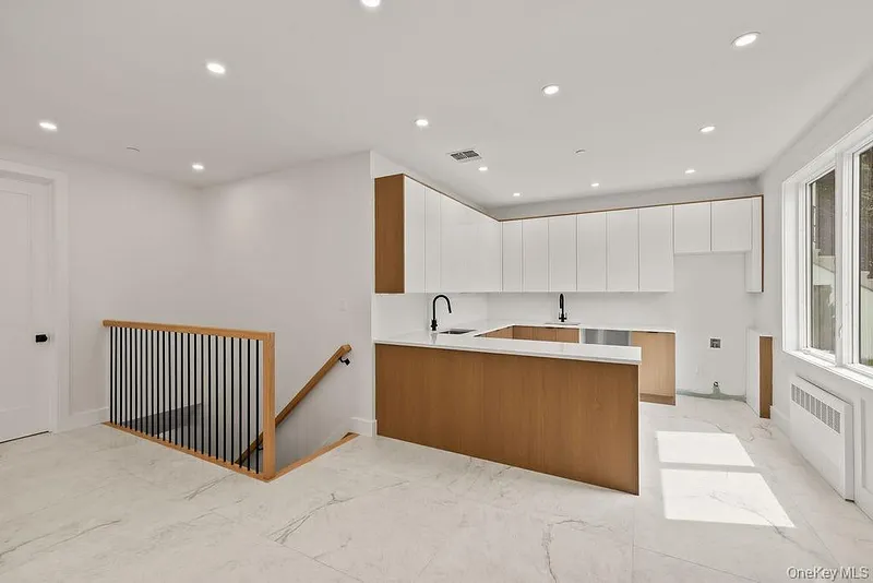50 Remsen Avenue  #111 Photo 7