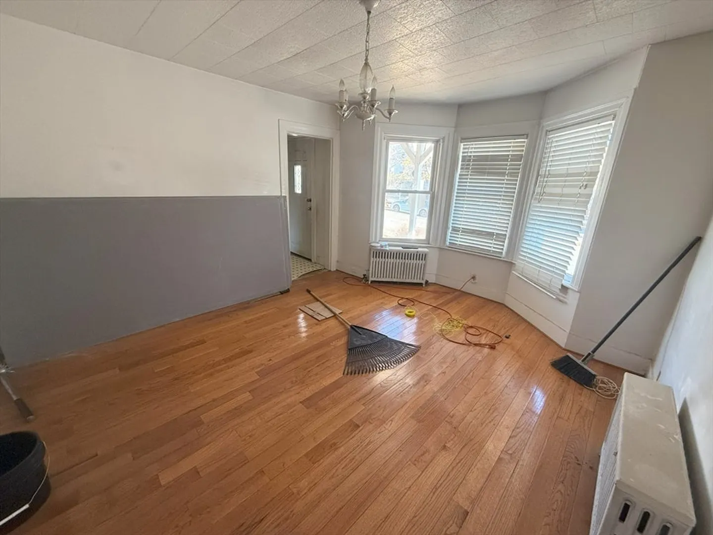 37 Plantation St Photo 6