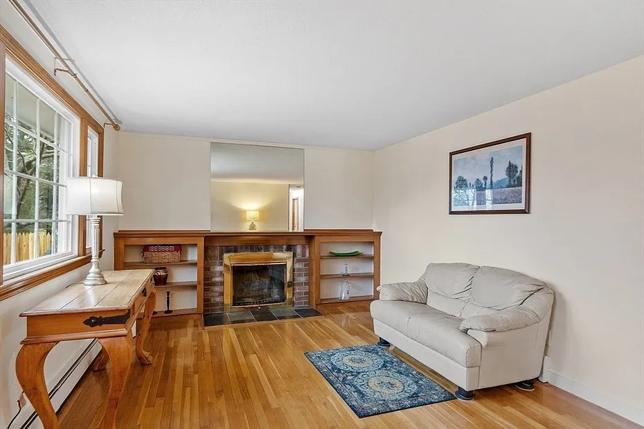33 Eastview Road Photo 7