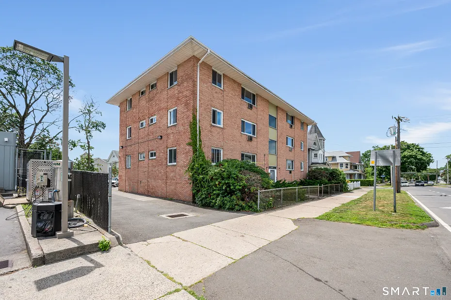 1795 North Avenue Photo 1